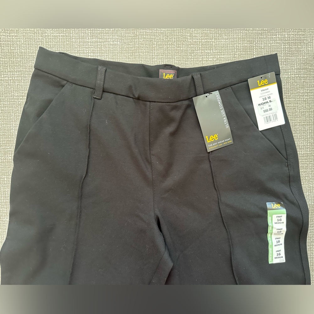 Lee Ultra Lux Comfort Straight Leg Pants – Women’s Size 16 Medium – Black – NWT - Picture 3 of 12